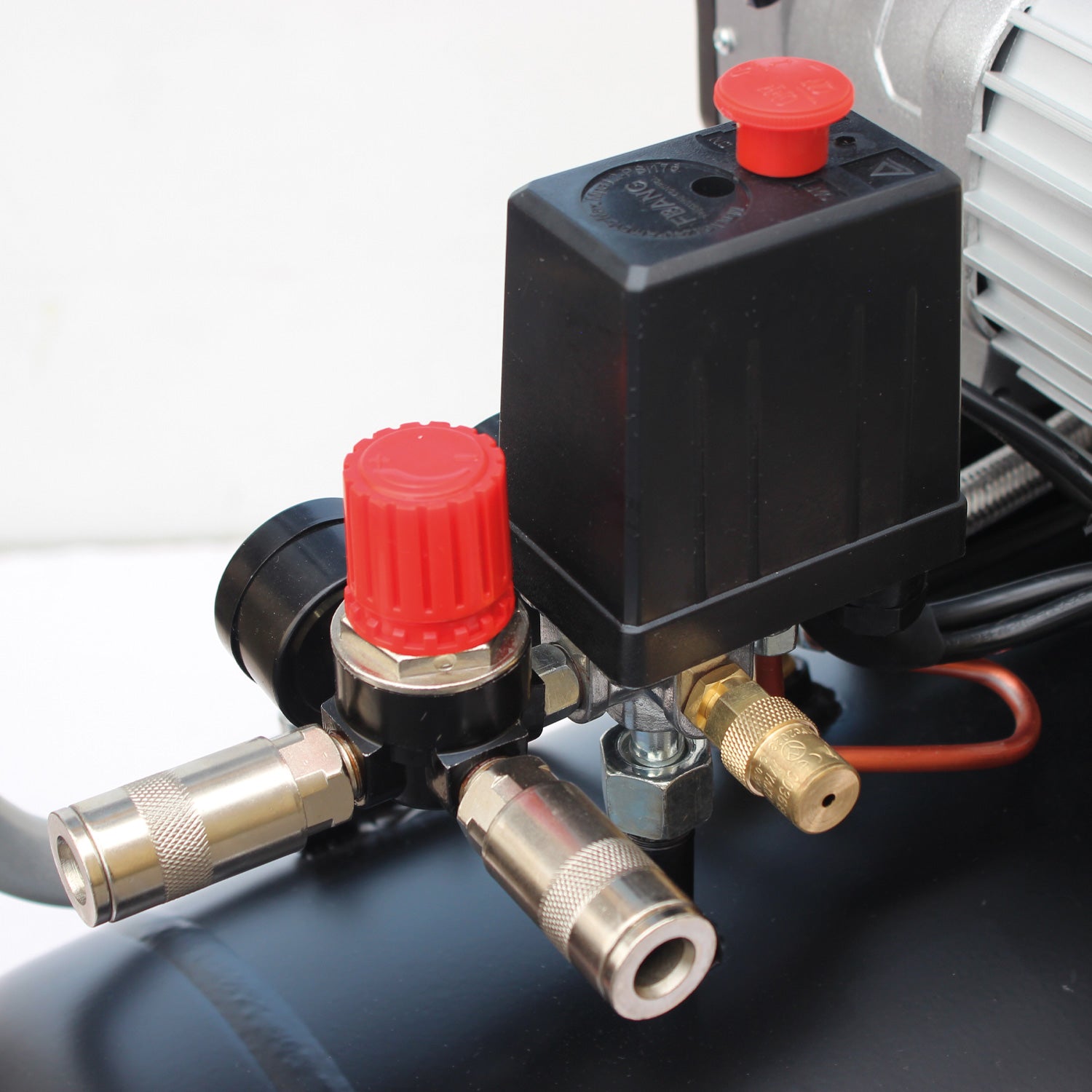 SIP QT AIR DD 1.5hp 50ltr Ultra Low Noise Oil-Free Direct Drive Compressor