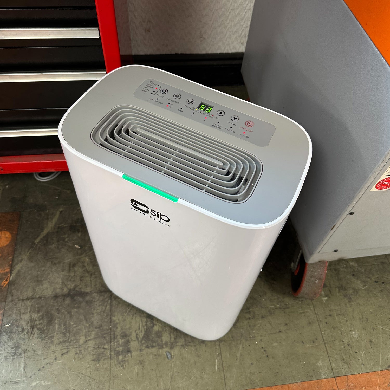 SIP 05648 20ltr Dehumidifier