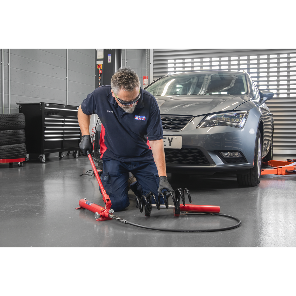 Sealey VS7011 Hydraulic Coil Spring Compressor 1000kg