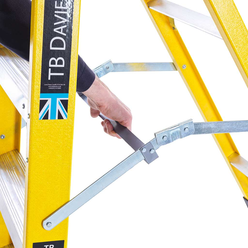 TB Davies 1235-008 8 Tread Heavy-Duty Fibreglass Swingback Step Ladder