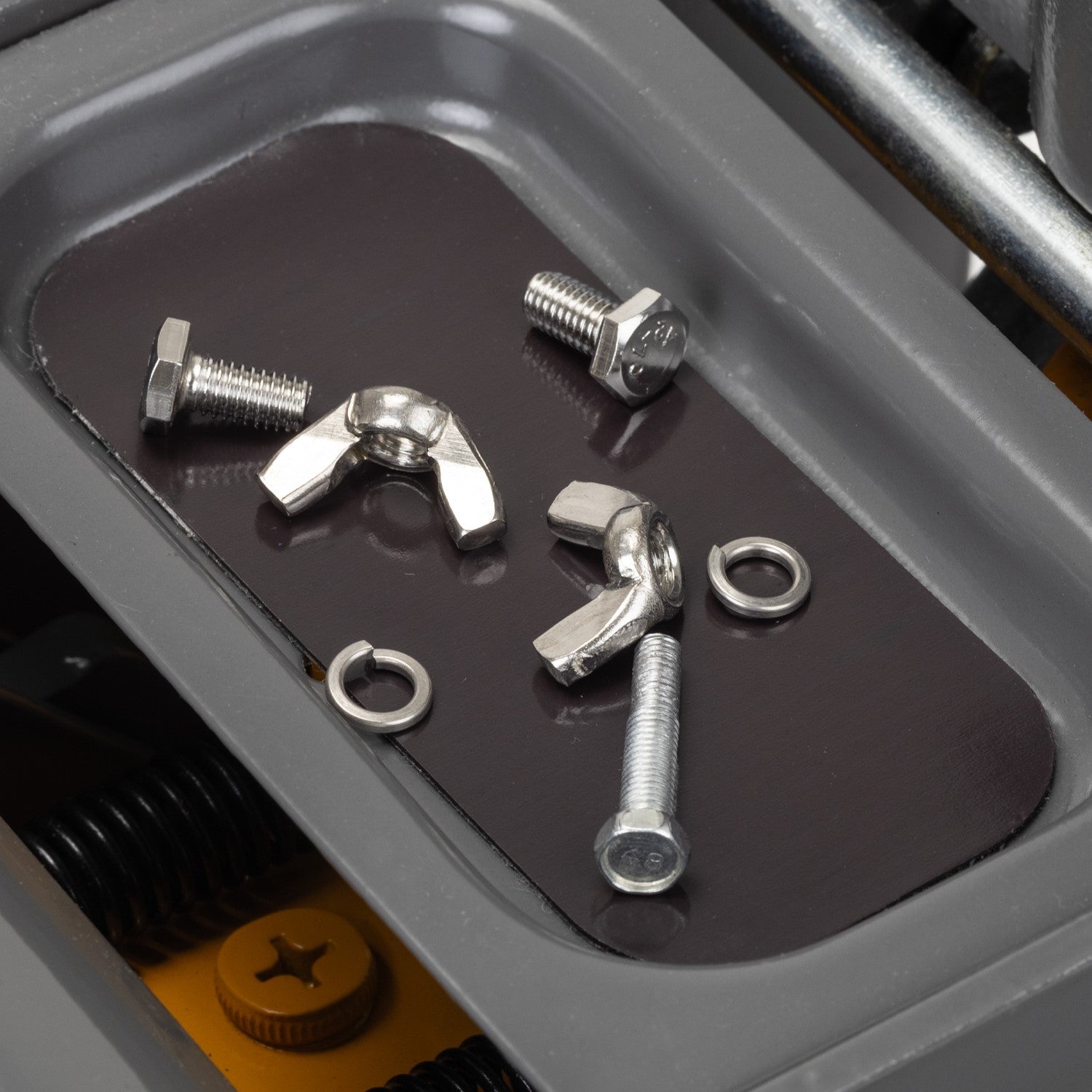 SIP 09713 WINNTEC® +SERIES 3 Ton Trolley Jack