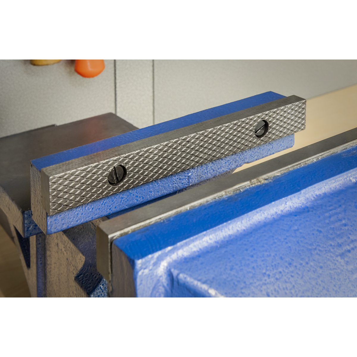 Sealey CV200XT Vice 200mm Fixed Base Professional Heavy-Duty