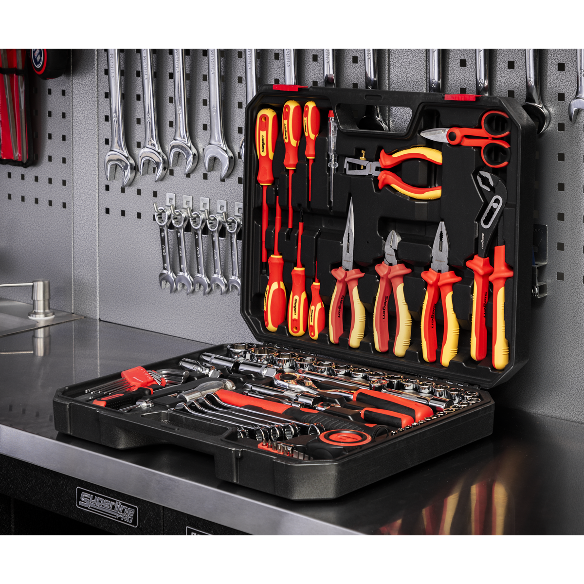 Sealey S01217 Electrician's Tool Kit 90pc