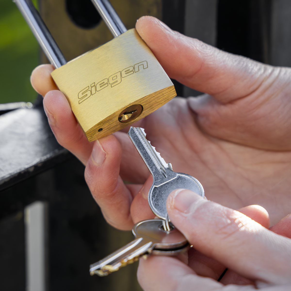 Sealey S0989 Siegen Brass Body Padlock with Brass Cylinder Long Shackle 40mm