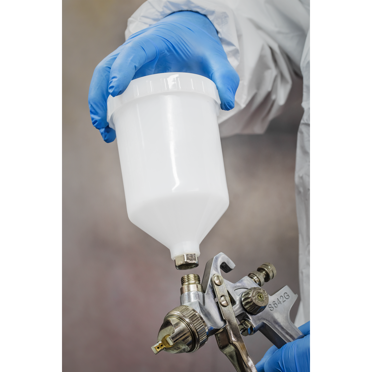 Sealey S642G Spray Gun Gravity Feed 1.8mm Set-Up