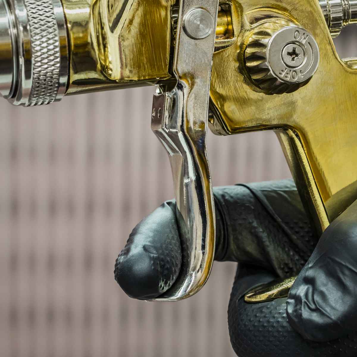 Sealey S701G Gravity Feed Spray Gun 1.4mm Set-Up Gold Series