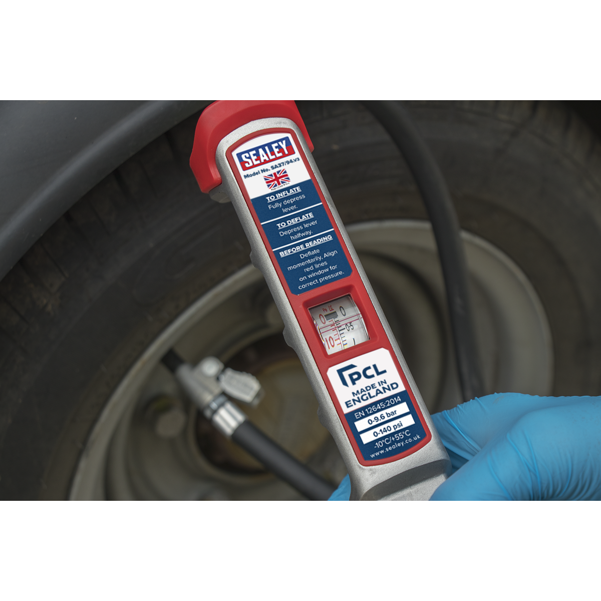 Sealey SA37/94 Professional Tyre Inflator with 2.5m Hose & Clip-On Connector