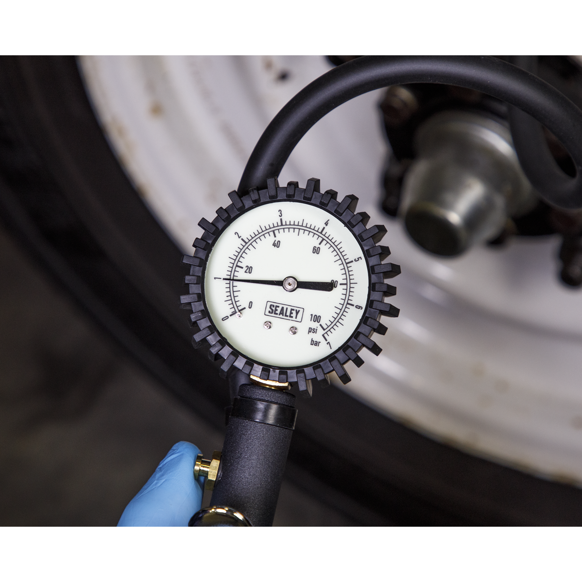 Sealey SA399 Tyre Inflator with Clip-On Connector
