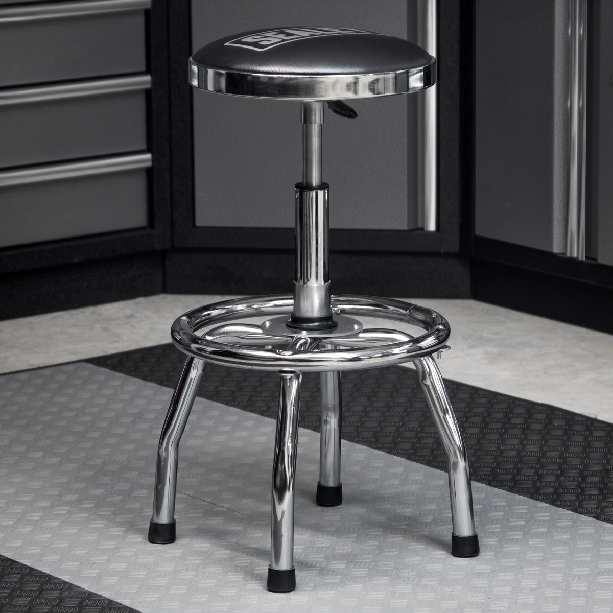 Sealey SCR17 Workshop Stool Heavy-Duty Pneumatic with Adjustable Height Swivel Seat