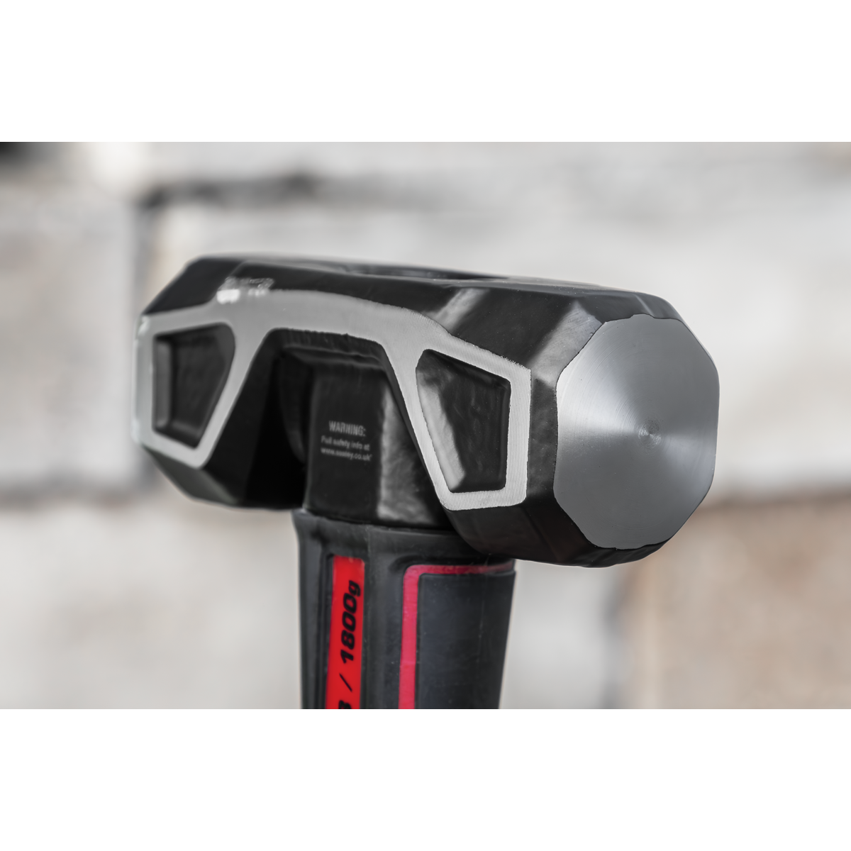 Sealey SLHG04 Premier Short Handle Sledge Hammer with Fibreglass Shaft 4lb