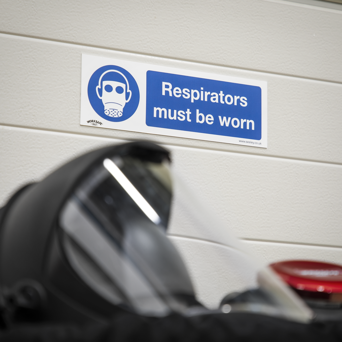 Sealey SS56V1 Worksafe® Respirators Must Be Worn Safety Sign - Self-Adhesive Vinyl