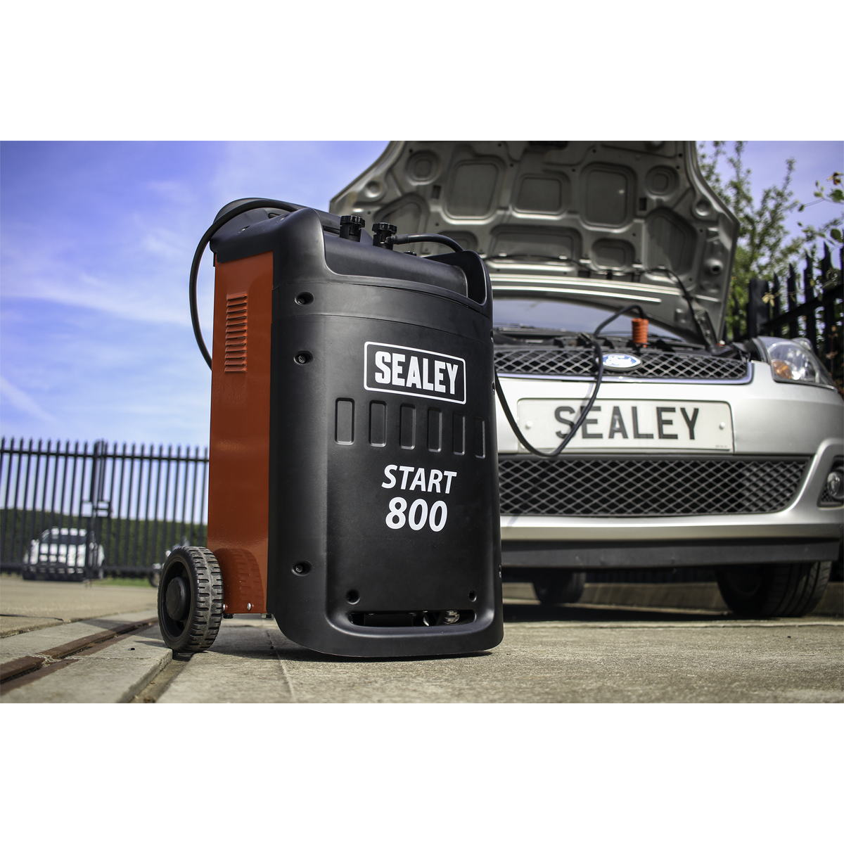 Sealey START800 12/24V Starter/Charger 800/110A 400V