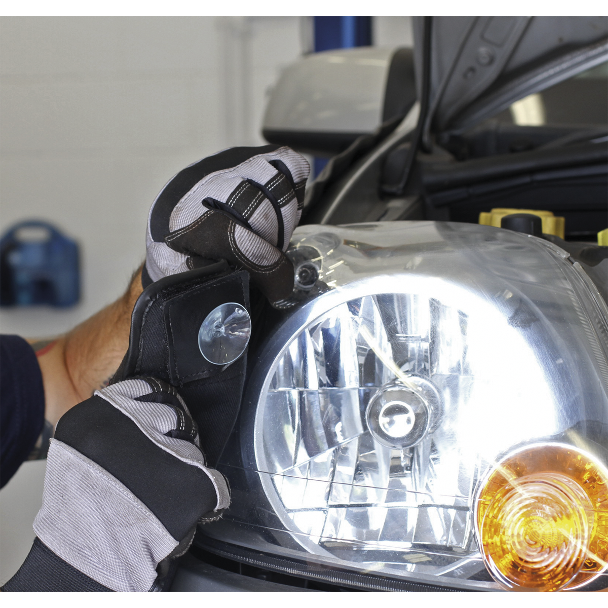 Sealey VS8503 Magnetic Workshop Wing Cover & Suction Grip