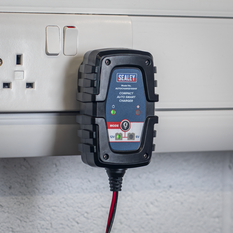 Sealey AUTOCHARGE100HF Compact Auto Smart Charger 1A 6/12V