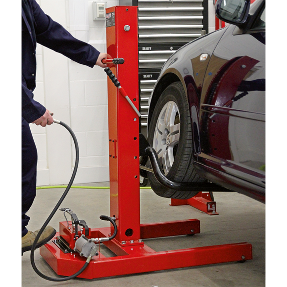 Sealey AVR1500FP Vehicle Lift 1.5tonne Air/Hydraulic with Foot Pedal