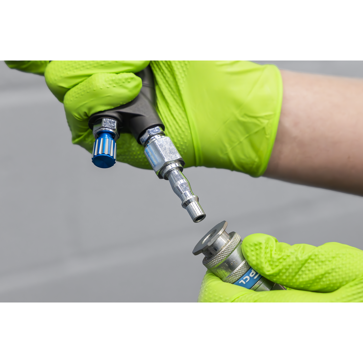 Sealey SP01 SP Gravity Feed Spray Gun 1.4mm Set-Up