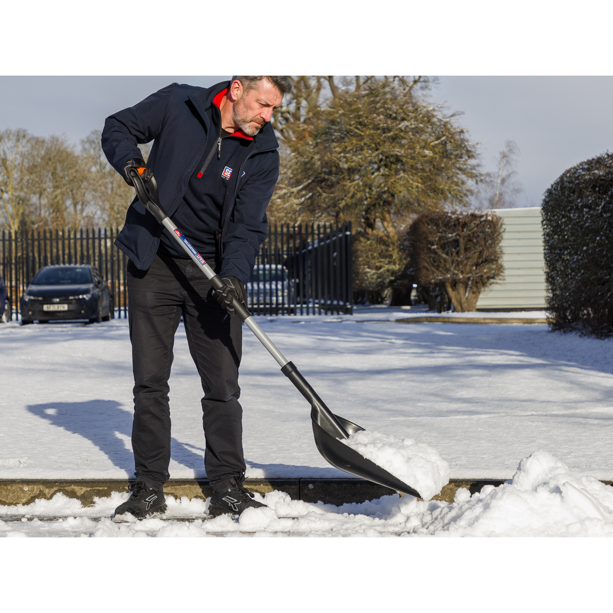 Sealey SS01 General Purpose Shovel with 900mm Metal Handle