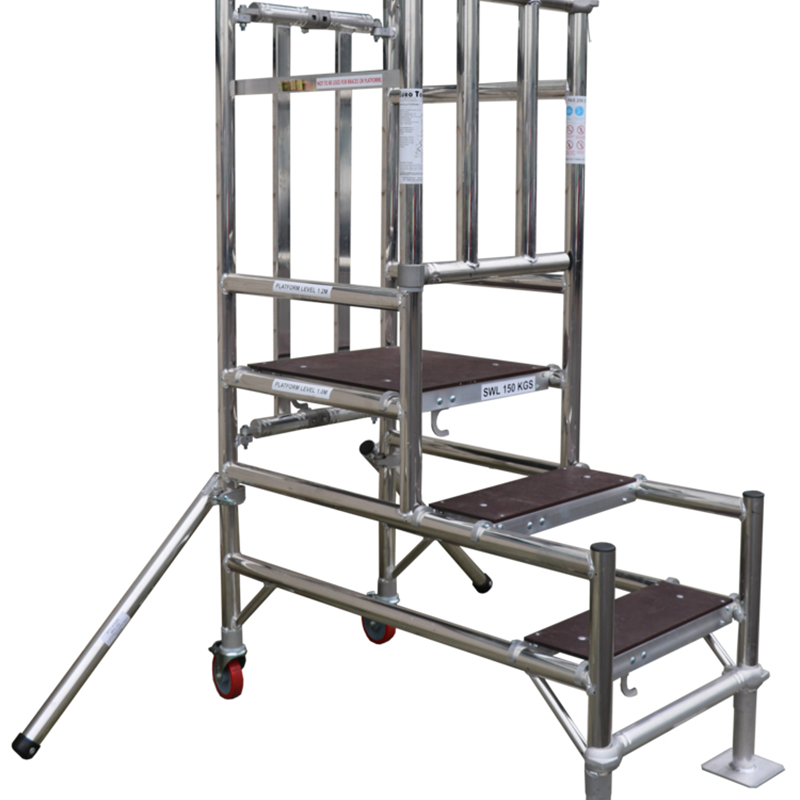 TB Davies 1274-087 4-5 Tread Telescopic Podium Step