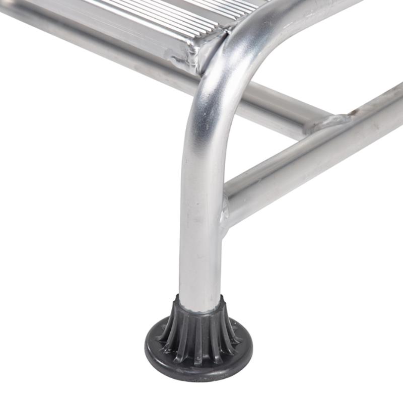 TB Davies 1271-104 4 Tread Stable Step