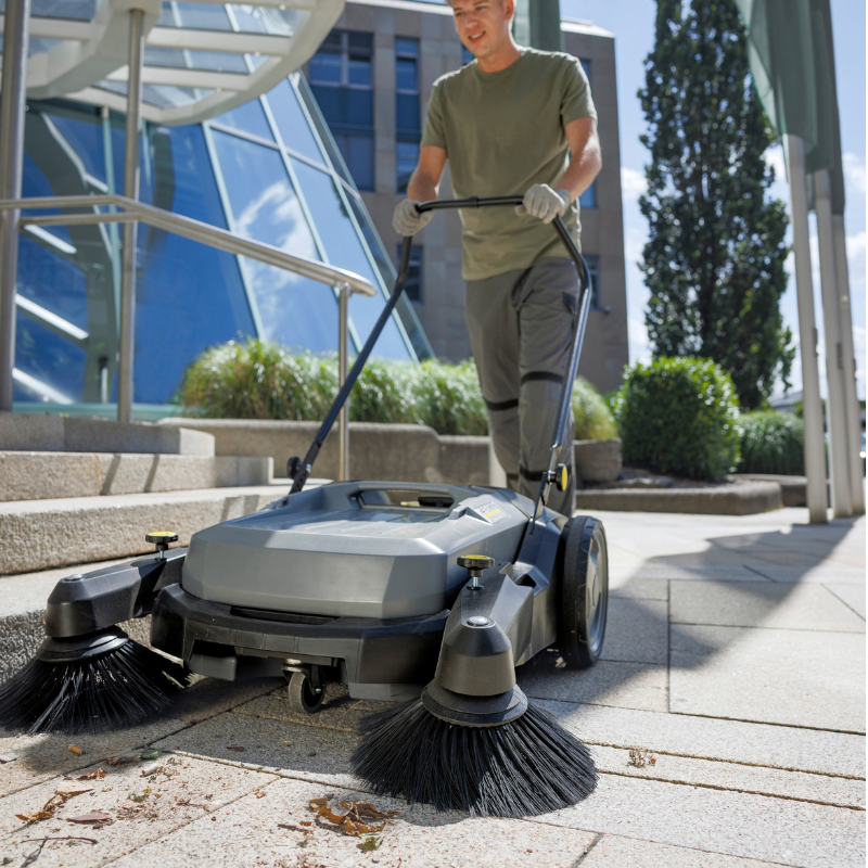 Karcher KM 70/20 C 2SB Sweeper