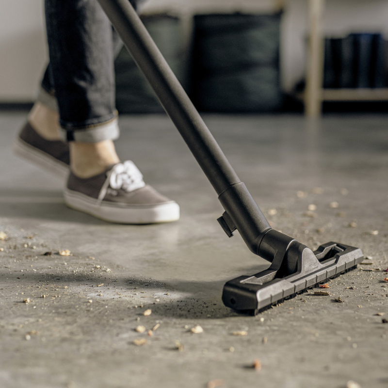 Karcher WD4 Wet and Dry Vacuum Cleaner