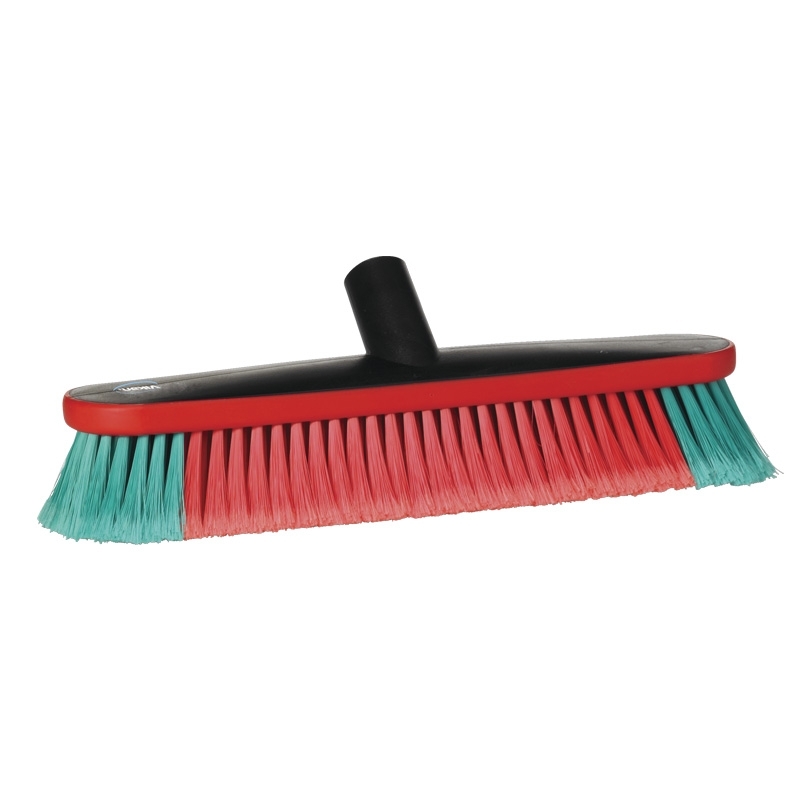 Vikan Vehicle Brush, waterfed, 370 mm, Soft/split, Black